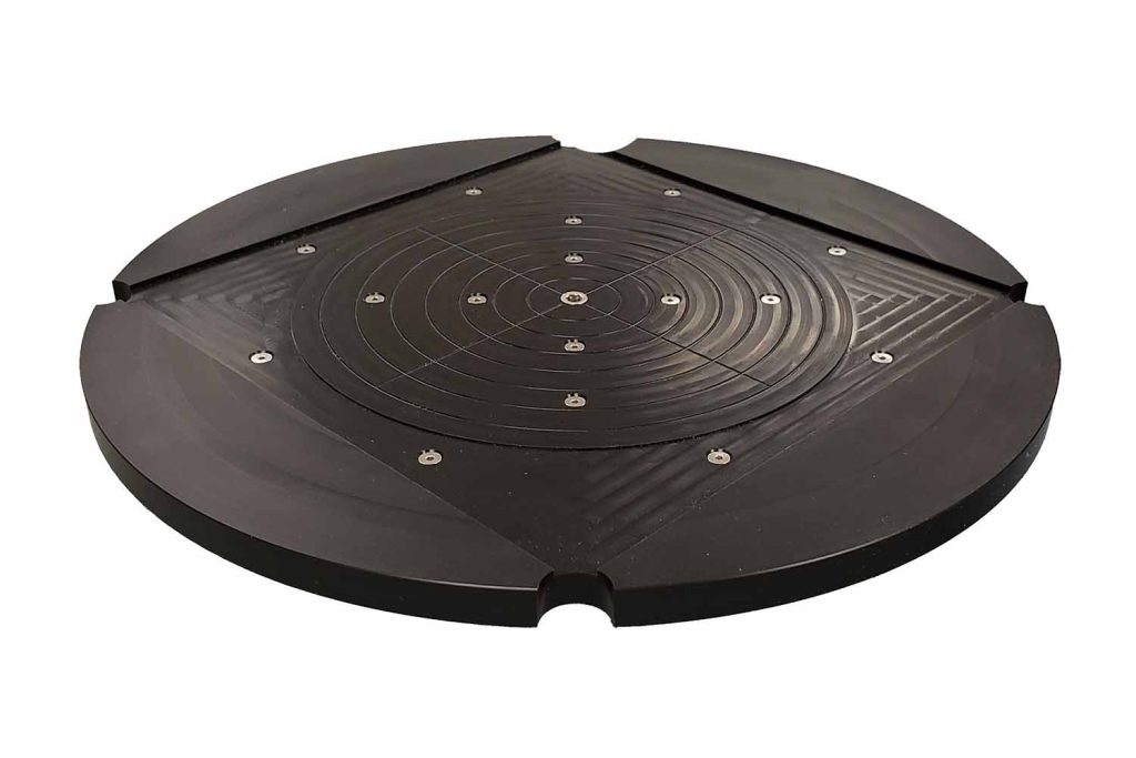 Recessed Spin Chuck